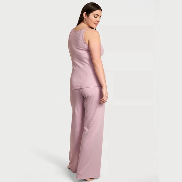 VICTORIA’S SECRET Women's Sleepwear Set. - Picture 2 of 4